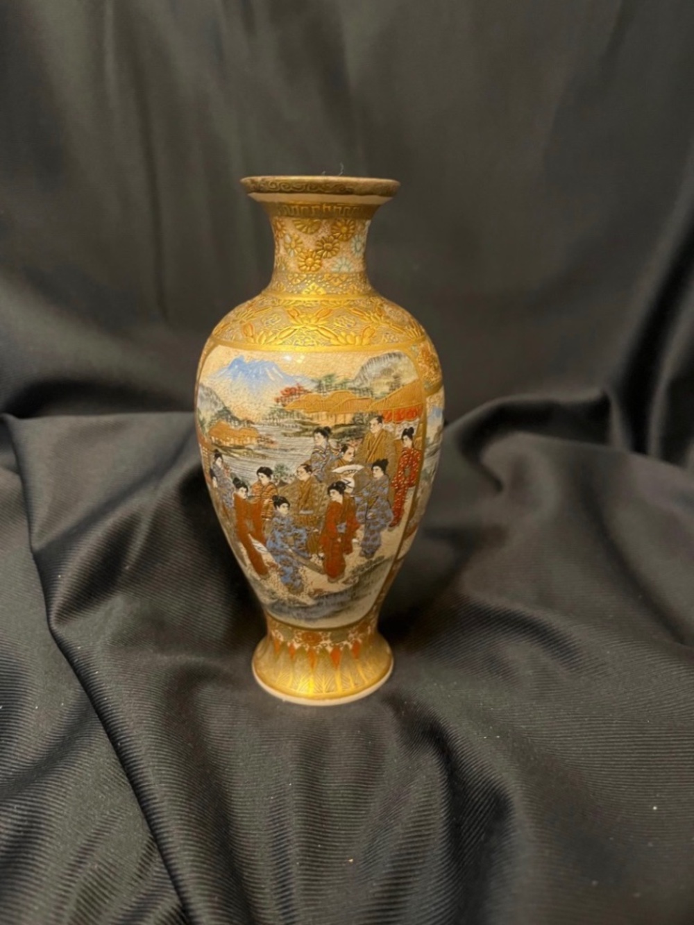 Antique Satsuma Vase Meiji Period / Hand Painted Court Figures / Raised Moriage